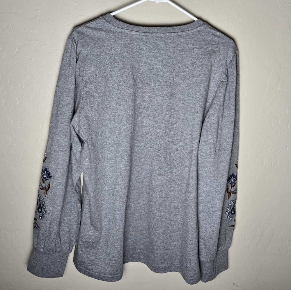 DRIFTWOOD Shirt Size XL Clare Long Sleeve Crew Moody Paisley Floral Embroidered - Picture 6 of 12